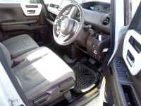 Honda N BOX лот № 190 оценка 3.5  с аукциона в Японии 5