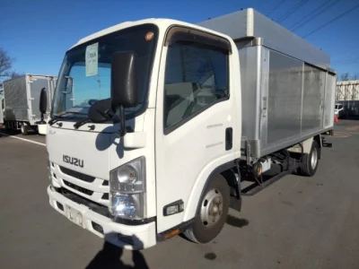 Isuzu ELF