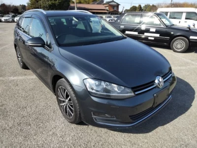 Volkswagen GOLF  с аукциона в Японии