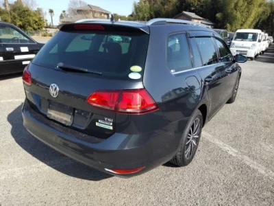 Volkswagen GOLF  с аукциона в Японии