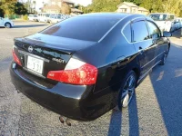 Nissan FUGA лот № 22881 оценка 3.5  с аукциона в Японии 2