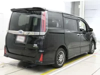 Toyota NOAH лот № 20310 оценка R  с аукциона в Японии 1