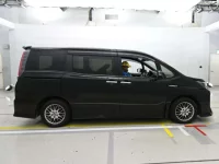 Toyota NOAH лот № 20310 оценка R  с аукциона в Японии 2