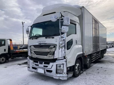 Isuzu GIGA