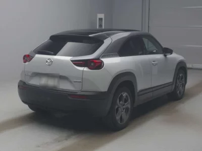 Mazda MX-30  с аукциона в Японии