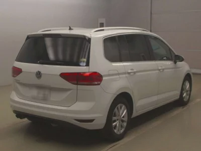 Volkswagen GOLF TOURAN