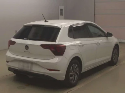 Volkswagen POLO  с аукциона в Японии