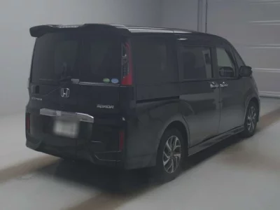 Honda STEP WAGON  с аукциона в Японии