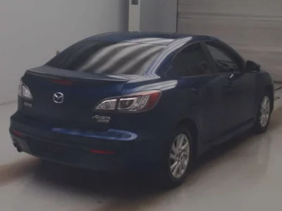 Mazda AXELA  с аукциона в Японии