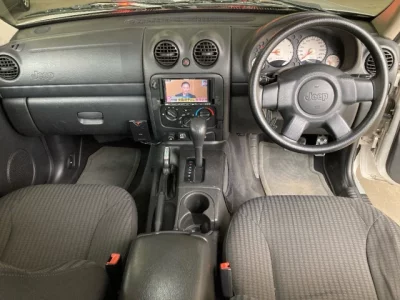 Chrysler JEEP CHEROKEE