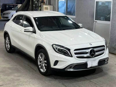 Mercedes-Benz GLA CLASS