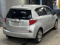 Toyota RACTIS лот № 2019 оценка 3.5  с аукциона в Японии 4