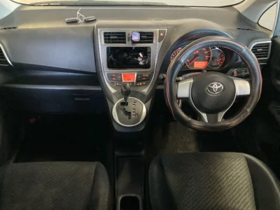 Toyota RACTIS  с аукциона в Японии