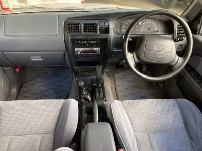 Toyota HILUX SURF  с аукциона в Японии