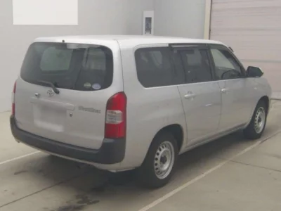 Toyota PROBOX  с аукциона в Японии