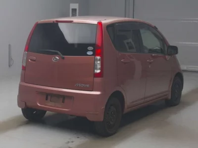 Daihatsu MOVE  с аукциона в Японии