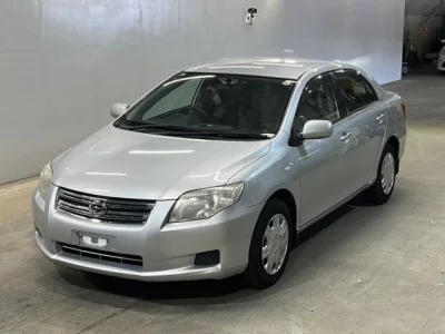 Toyota COROLLA AXIO  с аукциона в Японии