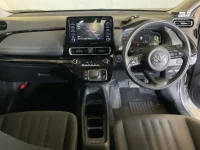 Toyota AQUA лот № 3079 оценка 4  с аукциона в Японии 2