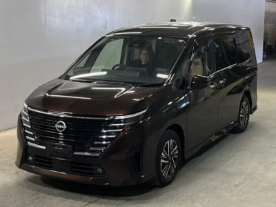 Nissan SERENA  с аукциона в Японии