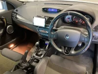 Renault MEGANE лот № 7057 оценка 4  с аукциона в Японии 2