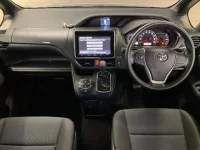 Toyota VOXY лот № 755 оценка R  с аукциона в Японии 2