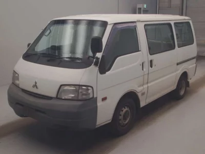 Mitsubishi DELICA  с аукциона в Японии