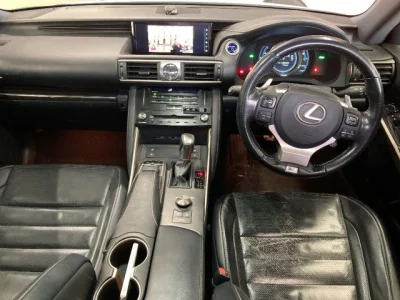 Lexus IS