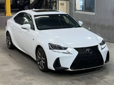 Lexus IS