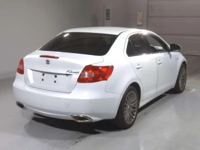 Suzuki KIZASHI