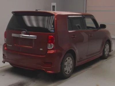 Toyota COROLLA RUMION  с аукциона в Японии