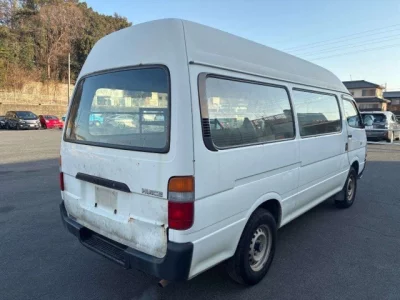 Toyota HIACE VAN  с аукциона в Японии