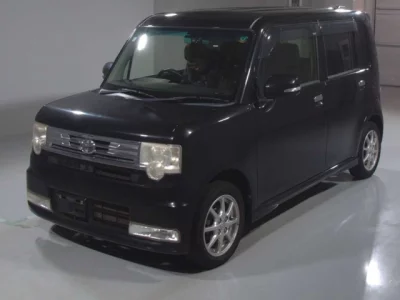 Toyota PIXIS SPACE  с аукциона в Японии