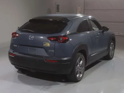 Mazda MX-30  с аукциона в Японии