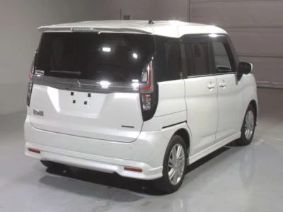Mitsubishi DELICA D2