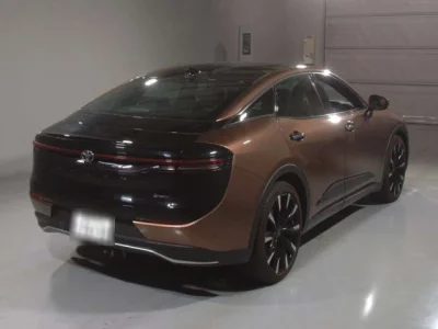 Toyota CROWN CROSSOVER  с аукциона в Японии