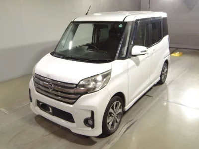 Nissan DAYZ ROOX  с аукциона в Японии
