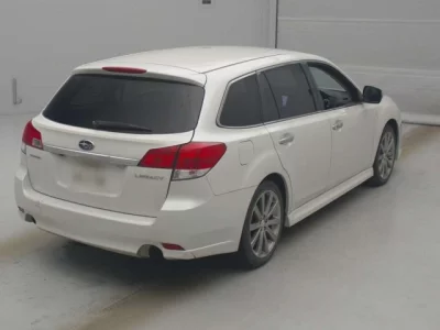 Subaru LEGACY  с аукциона в Японии