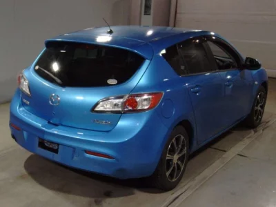 Mazda AXELA  с аукциона в Японии