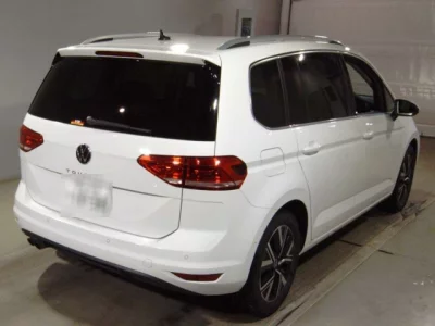 Volkswagen GOLF TOURAN