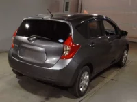 Nissan NOTE лот № 41 оценка 3  с аукциона в Японии 1