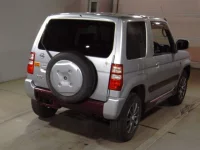 Nissan KIX лот № 3031 оценка R  с аукциона в Японии 1