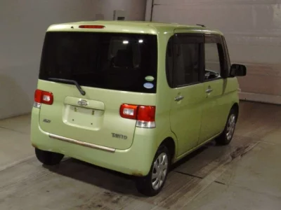 Daihatsu TANTO  с аукциона в Японии