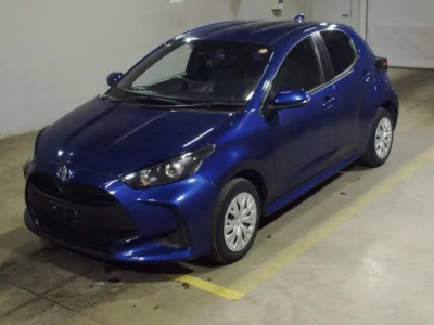 Toyota YARIS  с аукциона в Японии