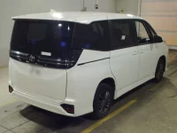 Toyota VOXY лот № 6026 оценка 5  с аукциона в Японии 1