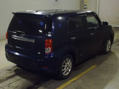 Toyota COROLLA RUMION  с аукциона в Японии