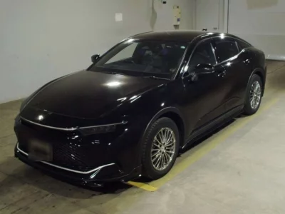 Toyota CROWN CROSSOVER  с аукциона в Японии