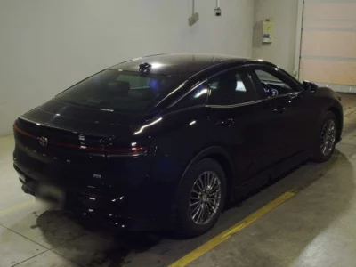 Toyota CROWN CROSSOVER  с аукциона в Японии