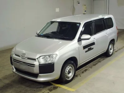 Toyota PROBOX  с аукциона в Японии