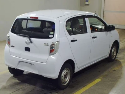 Daihatsu MIRA E S  с аукциона в Японии
