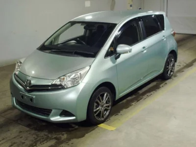 Toyota RACTIS  с аукциона в Японии
